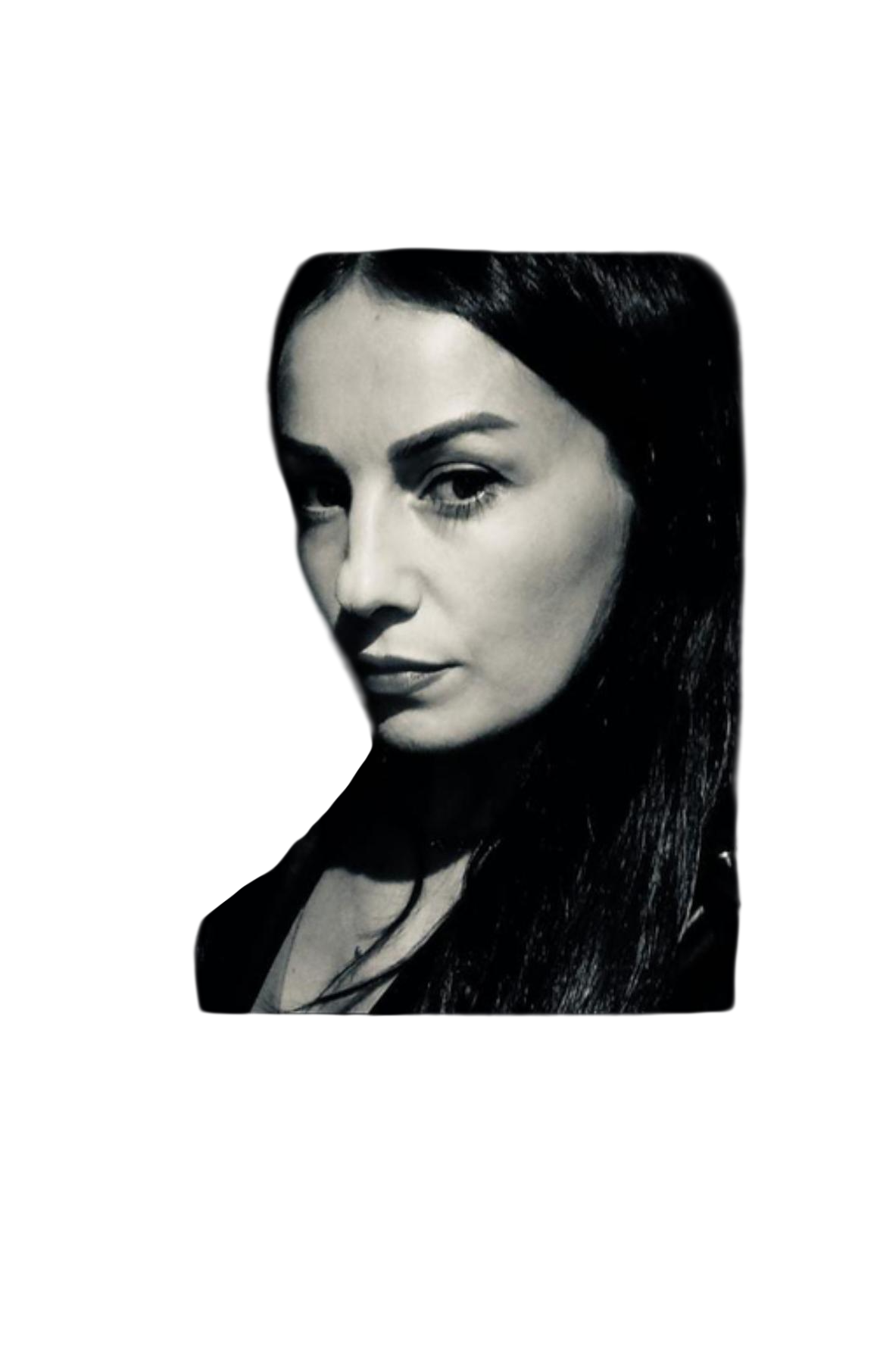 Banu Çam Portresi